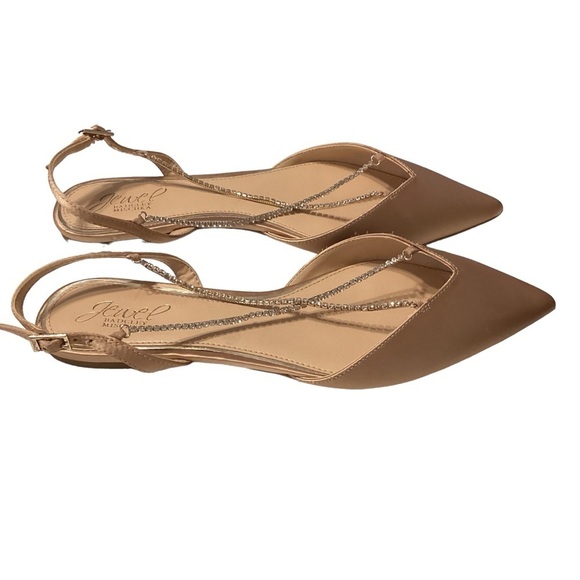 Badgley Mischka
Jewel Badgley Mischka Alanna Satin Slip-On Ballet Flats size 8.5 - Picture 3 of 9
